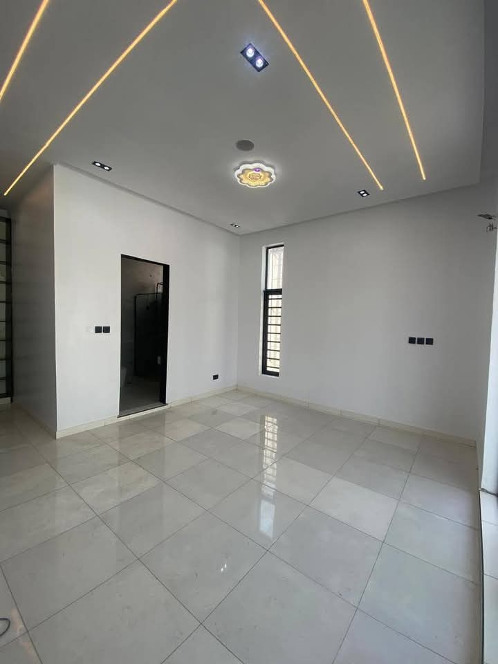 Gallery 13